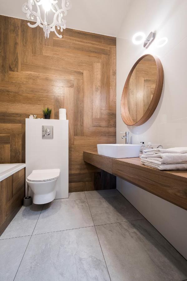 Apartament Z Ogrodkiem I Garazem Poznań Exteriör bild