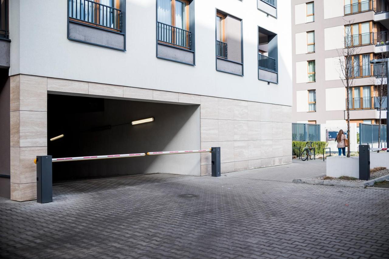 Apartament Z Ogrodkiem I Garazem Poznań Exteriör bild