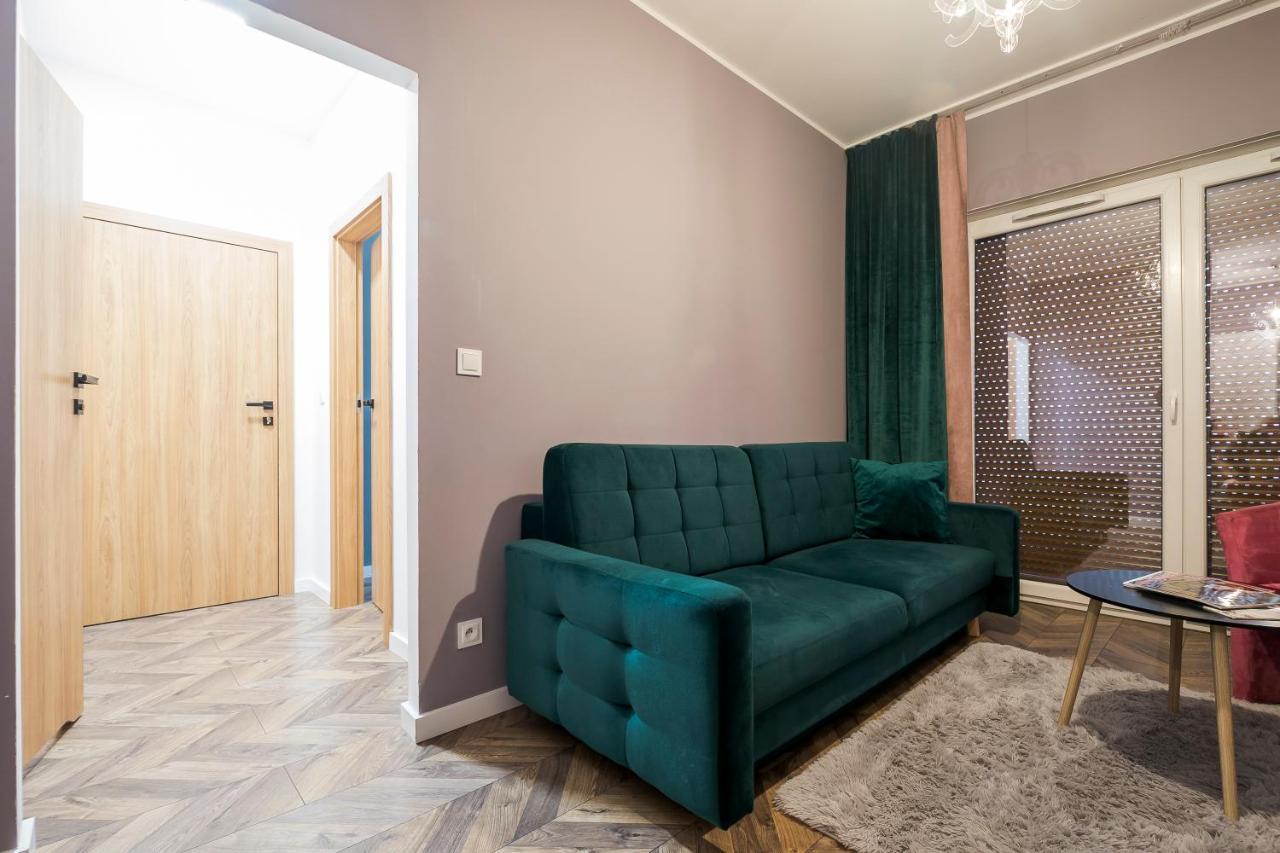 Apartament Z Ogrodkiem I Garazem Poznań Exteriör bild