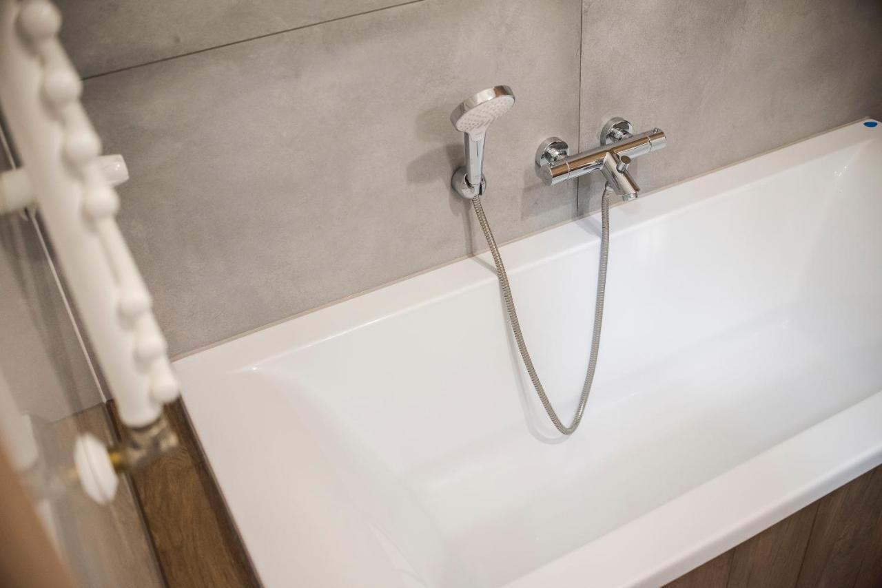 Apartament Z Ogrodkiem I Garazem Poznań Exteriör bild
