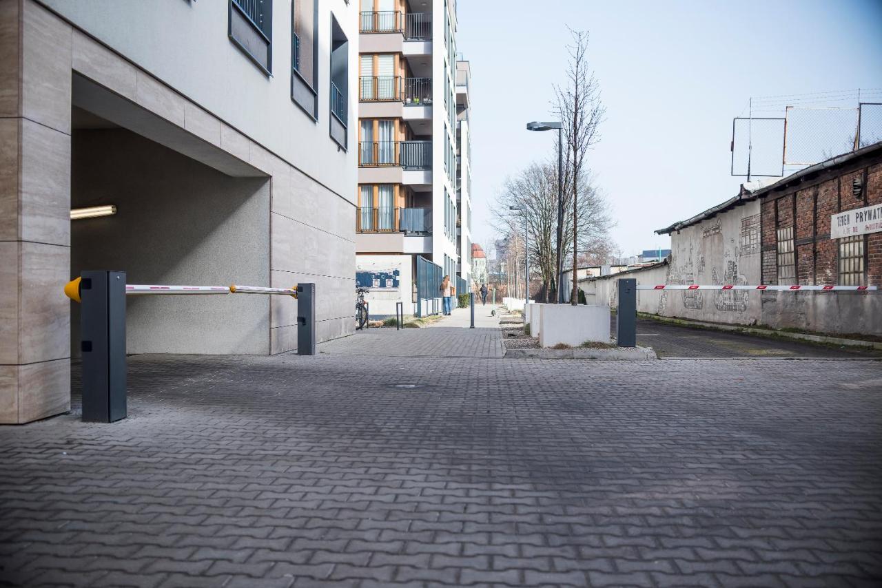Apartament Z Ogrodkiem I Garazem Poznań Exteriör bild
