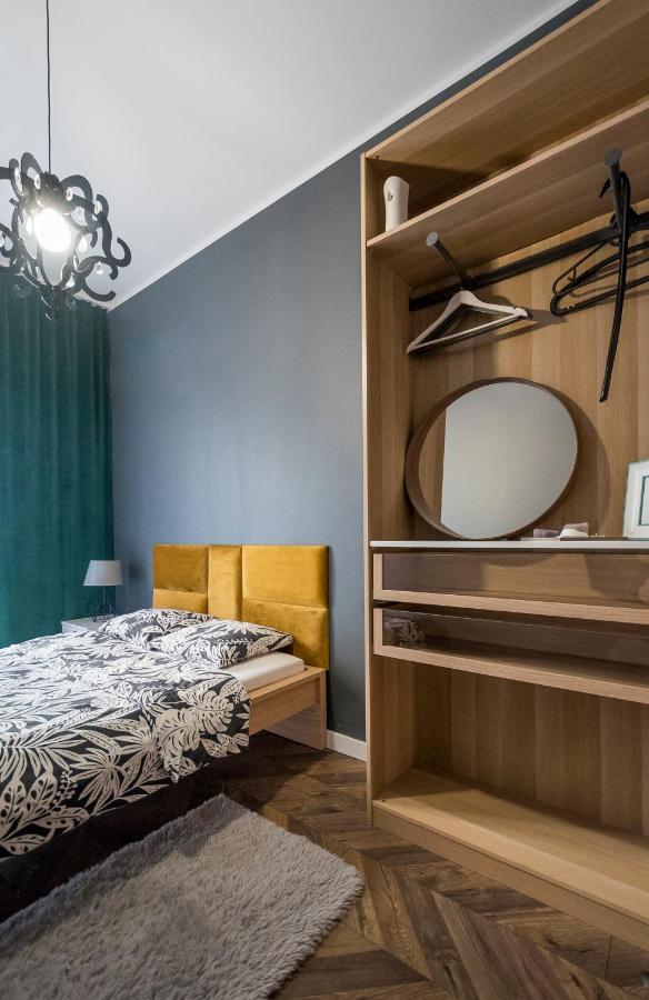 Apartament Z Ogrodkiem I Garazem Poznań Exteriör bild