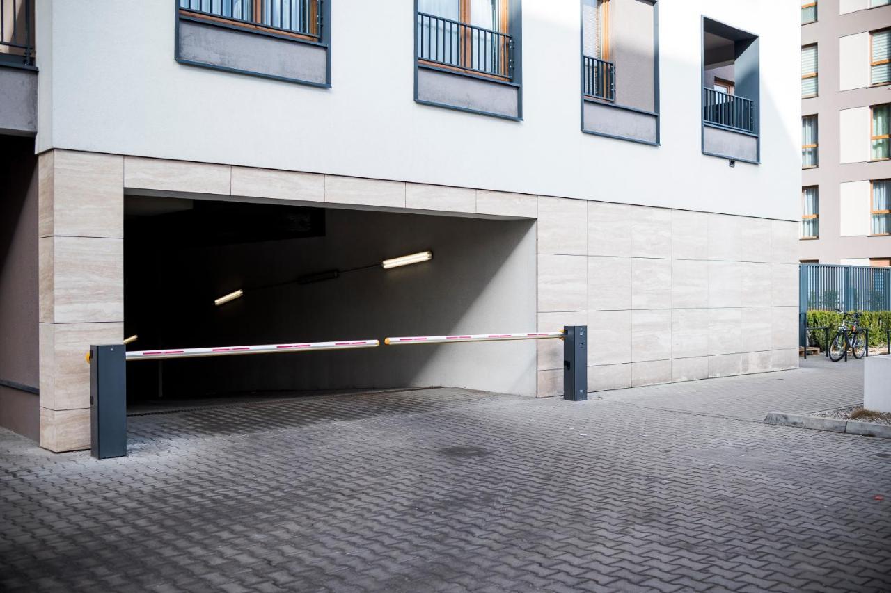 Apartament Z Ogrodkiem I Garazem Poznań Exteriör bild