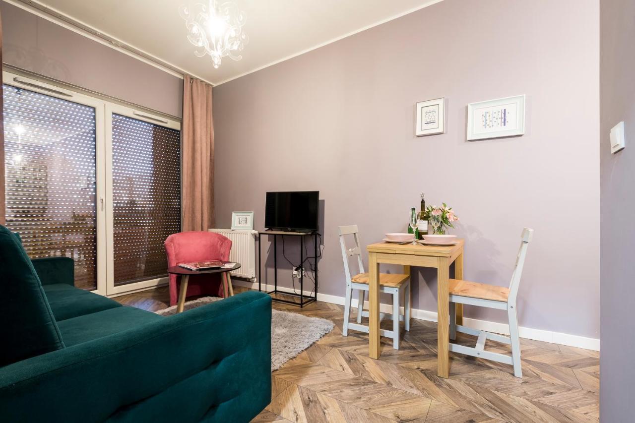 Apartament Z Ogrodkiem I Garazem Poznań Exteriör bild