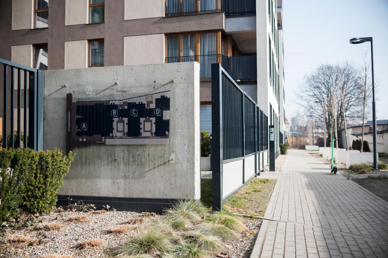 Apartament Z Ogrodkiem I Garazem Poznań Exteriör bild