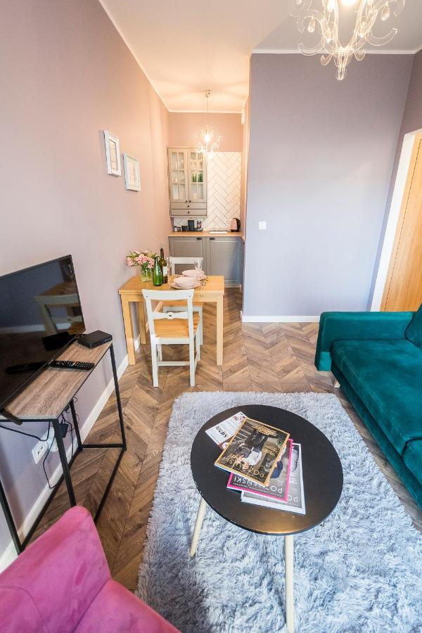 Apartament Z Ogrodkiem I Garazem Poznań Exteriör bild