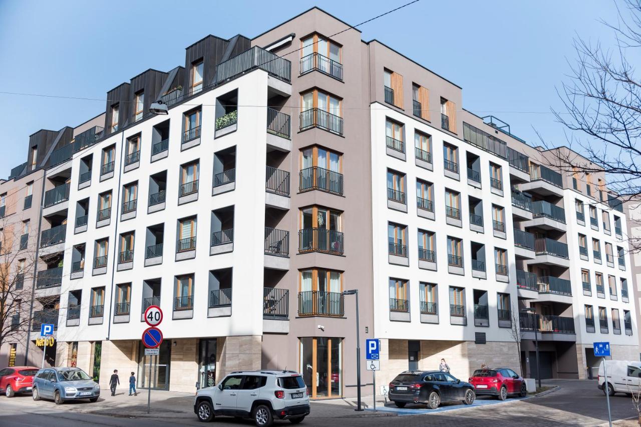 Apartament Z Ogrodkiem I Garazem Poznań Exteriör bild
