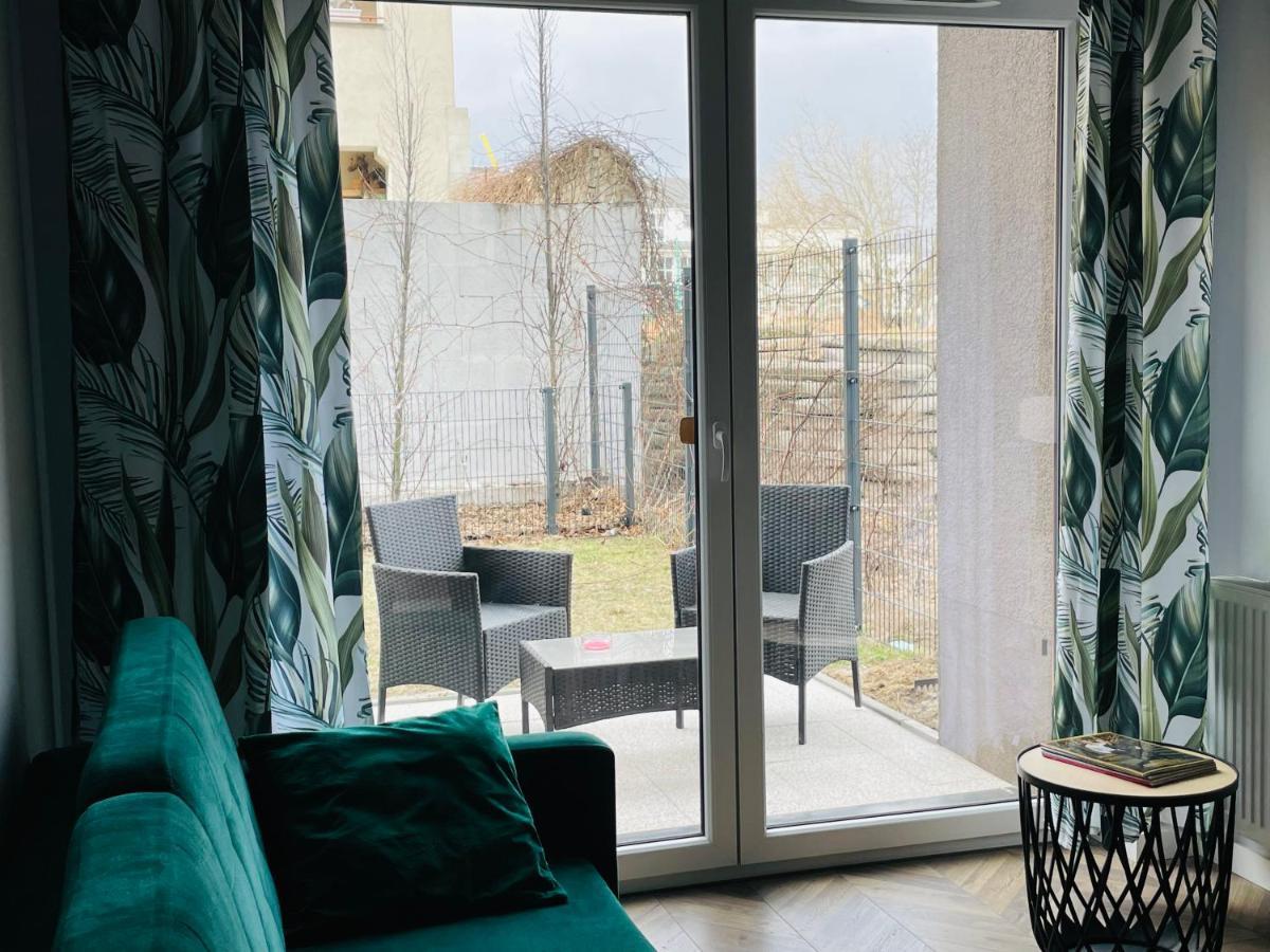 Apartament Z Ogrodkiem I Garazem Poznań Exteriör bild
