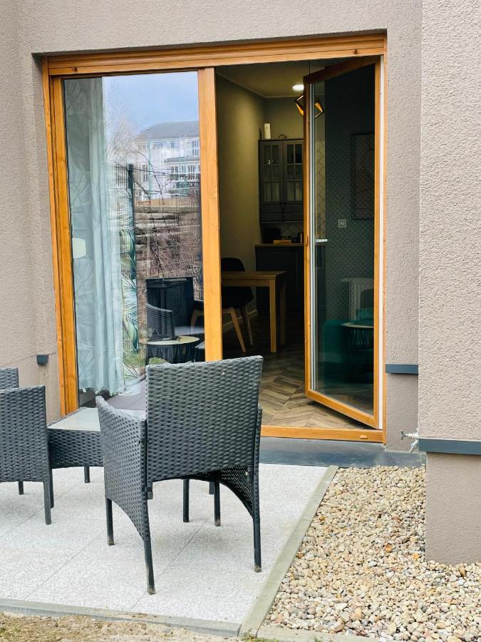 Apartament Z Ogrodkiem I Garazem Poznań Exteriör bild