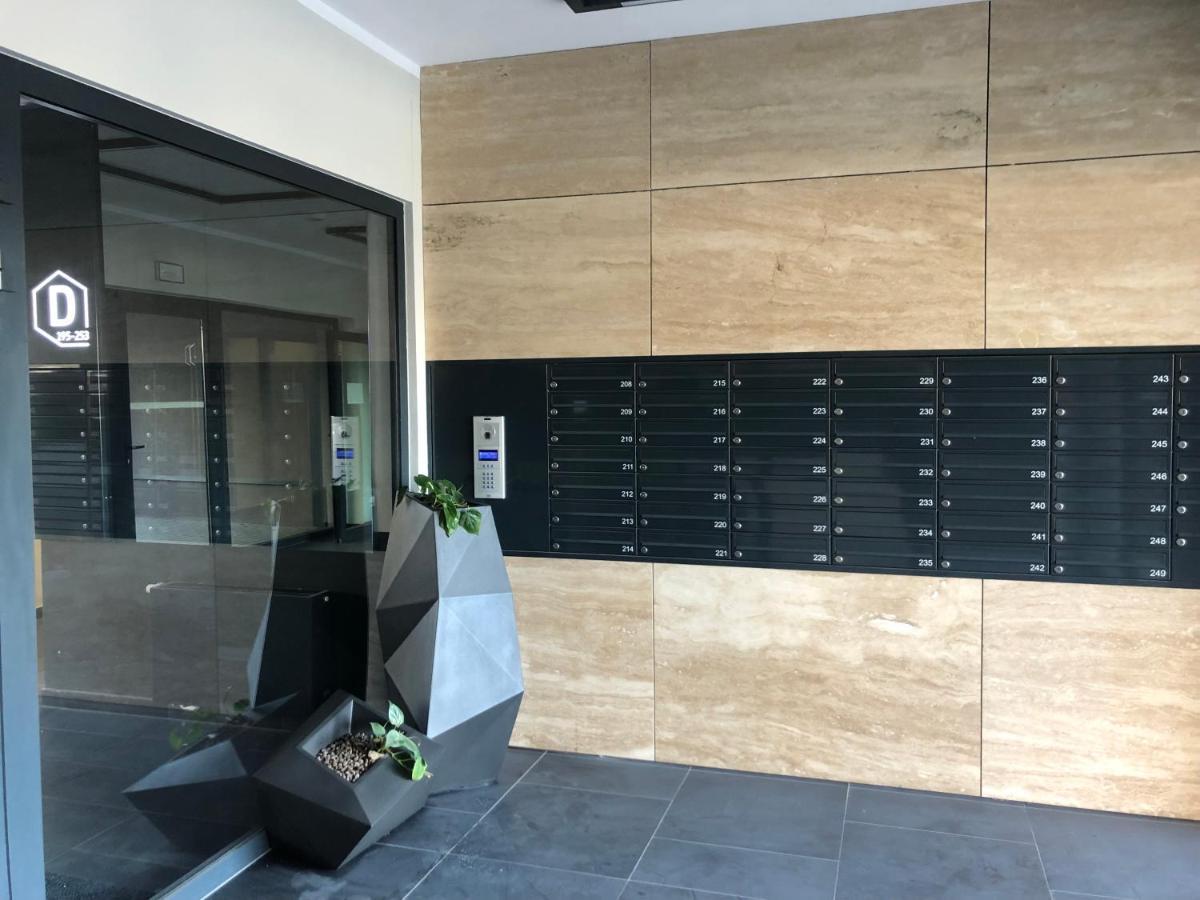Apartament Z Ogrodkiem I Garazem Poznań Exteriör bild